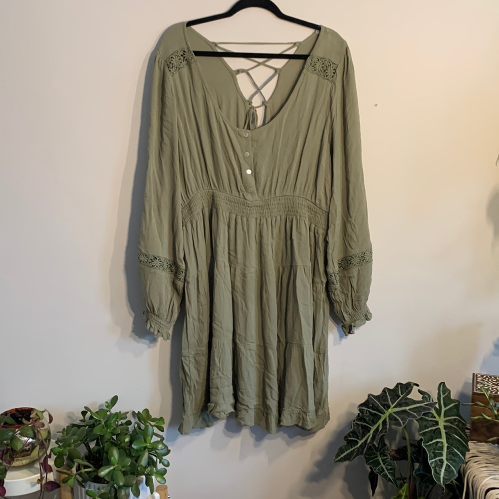 Green lace inset arula dress